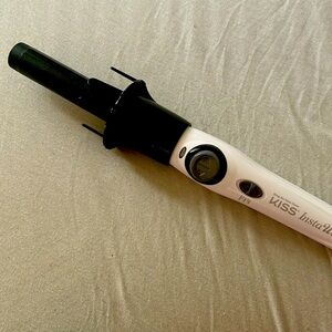 KISS Instawave Deluxe Automatic Rotating Curling Iron